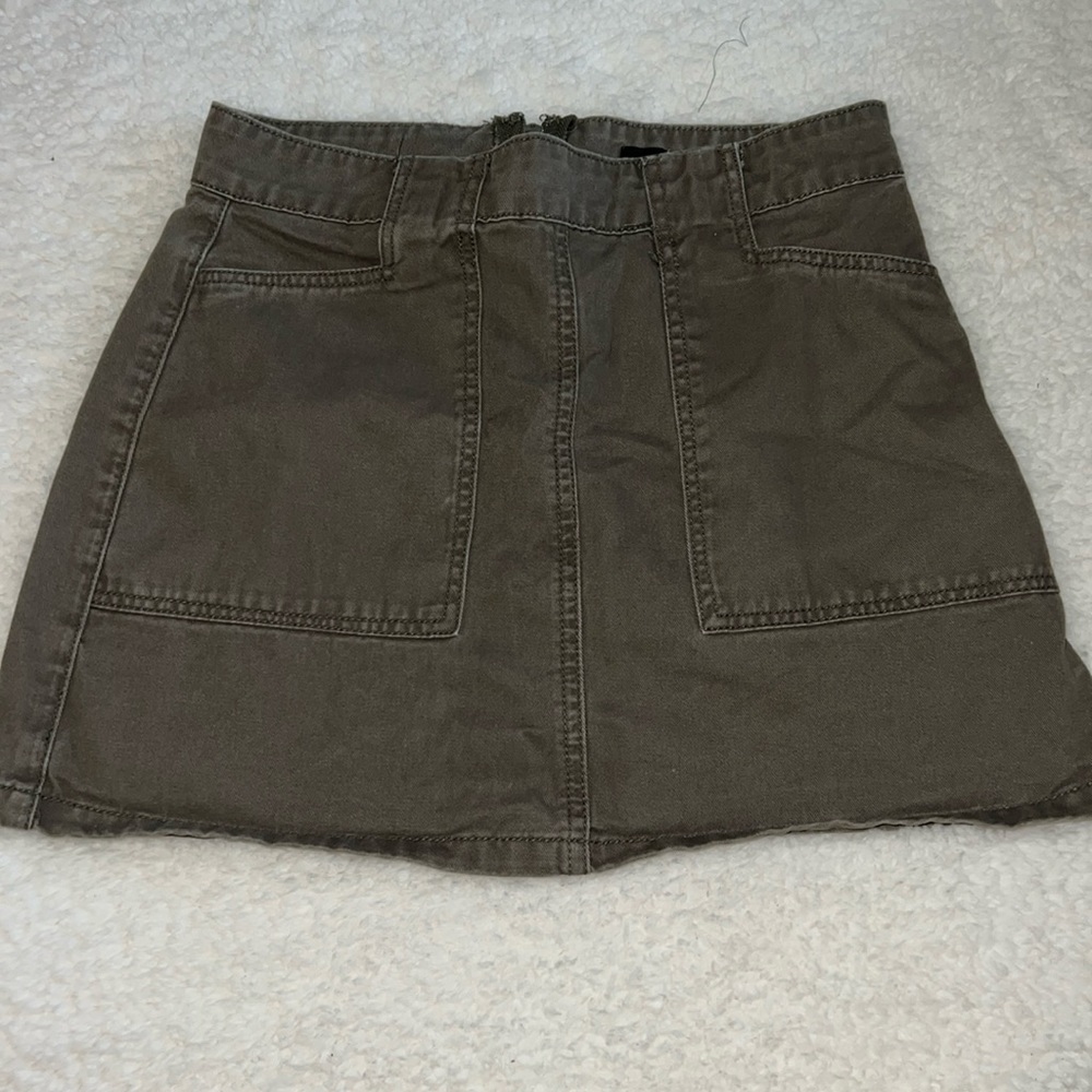 Forever 21 skirt
